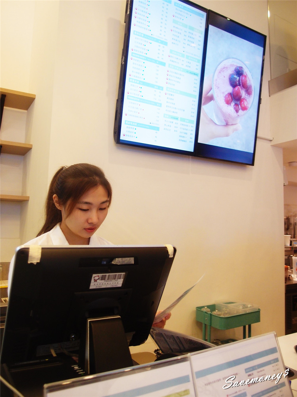 台中美食｜Chow Chow Cafe新開幕很多正妹的輕食咖啡廳