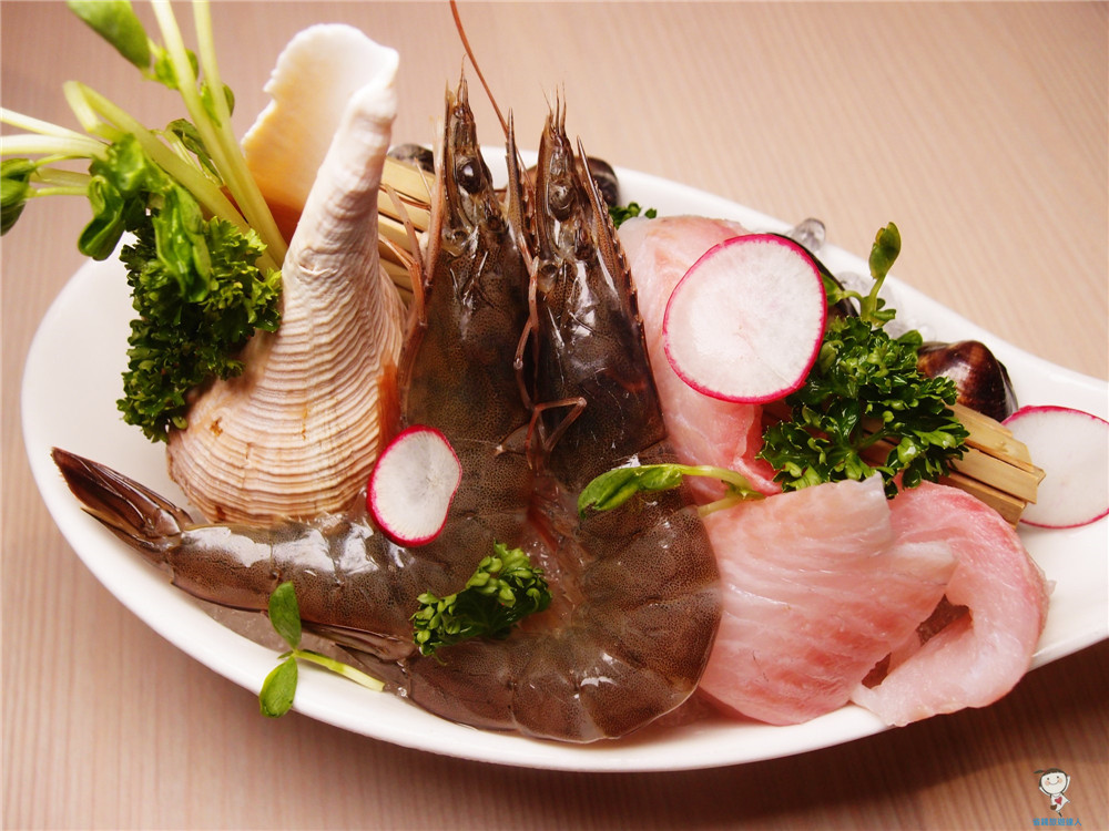 麥湯館｜台中火車站美食,創意西式鍋物&牛肉麵