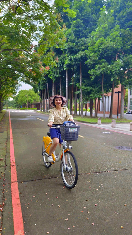 新北景點｜三峽台北大學,騎著單車悠哉逛校園