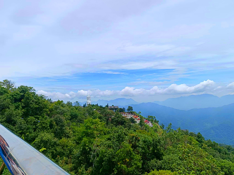 巴拿山黃金橋