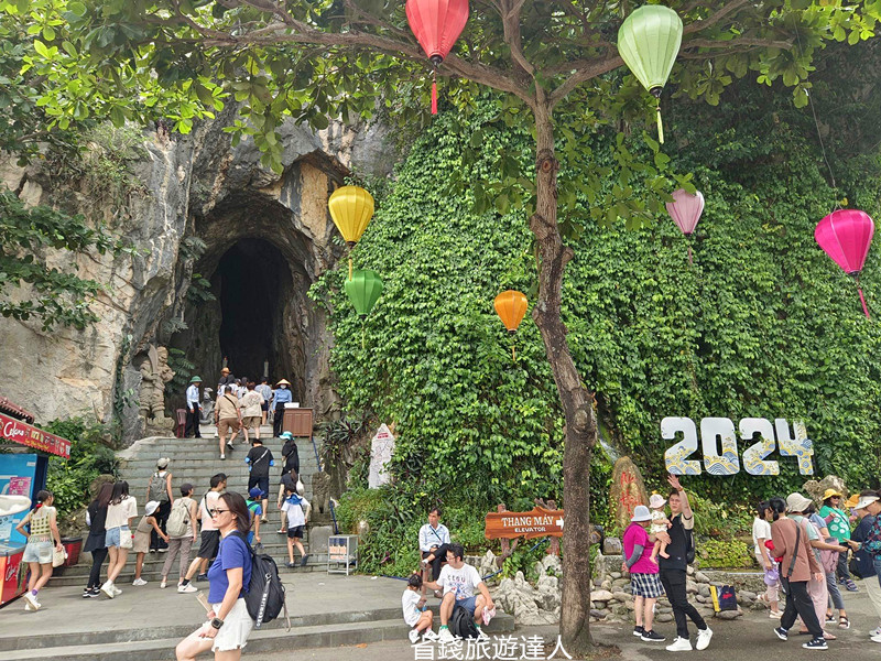 越南峴港景點｜五行山搭透明電梯,到洞穴探秘看佛像,欣賞石灰岩地形