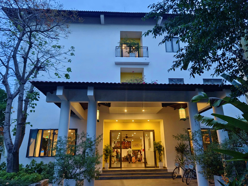 越南會安住宿推薦｜EMM Hotel Hoi An,平價的都會型泳池酒店