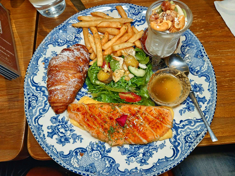 今鶴義式餐酒館菜單