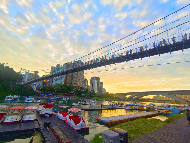 碧潭吊橋