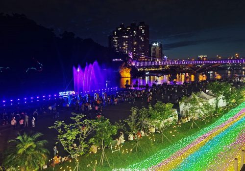 新北景點｜2025碧潭水舞登場,煙火秀日期+老街美食介紹