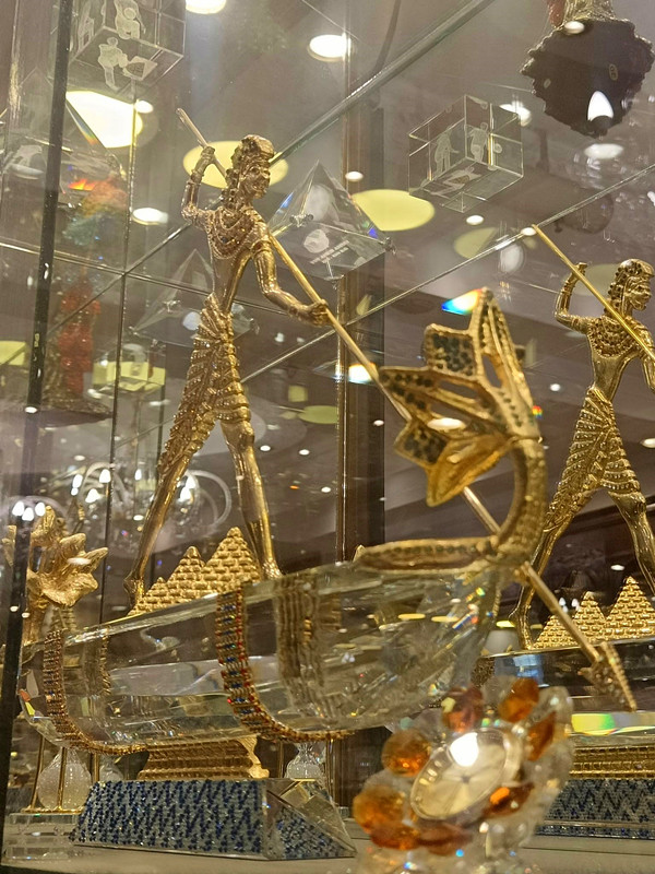 埃及金老鷹香精